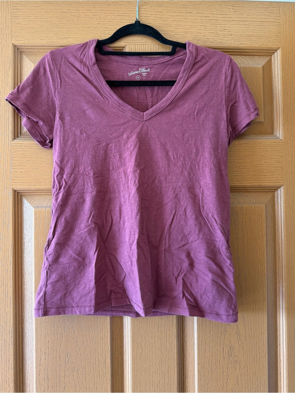 Universal Thread Short Sleeve V-Neck Tee - Dusty Mauve